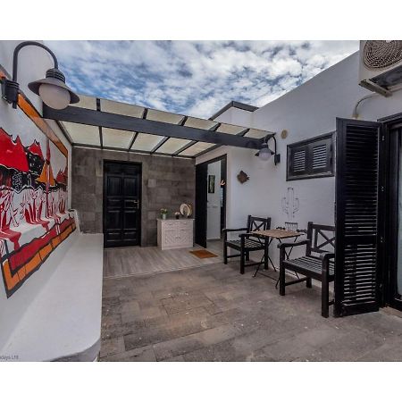 Puerto Chico I And J Apartment Плая Бланка Екстериор снимка