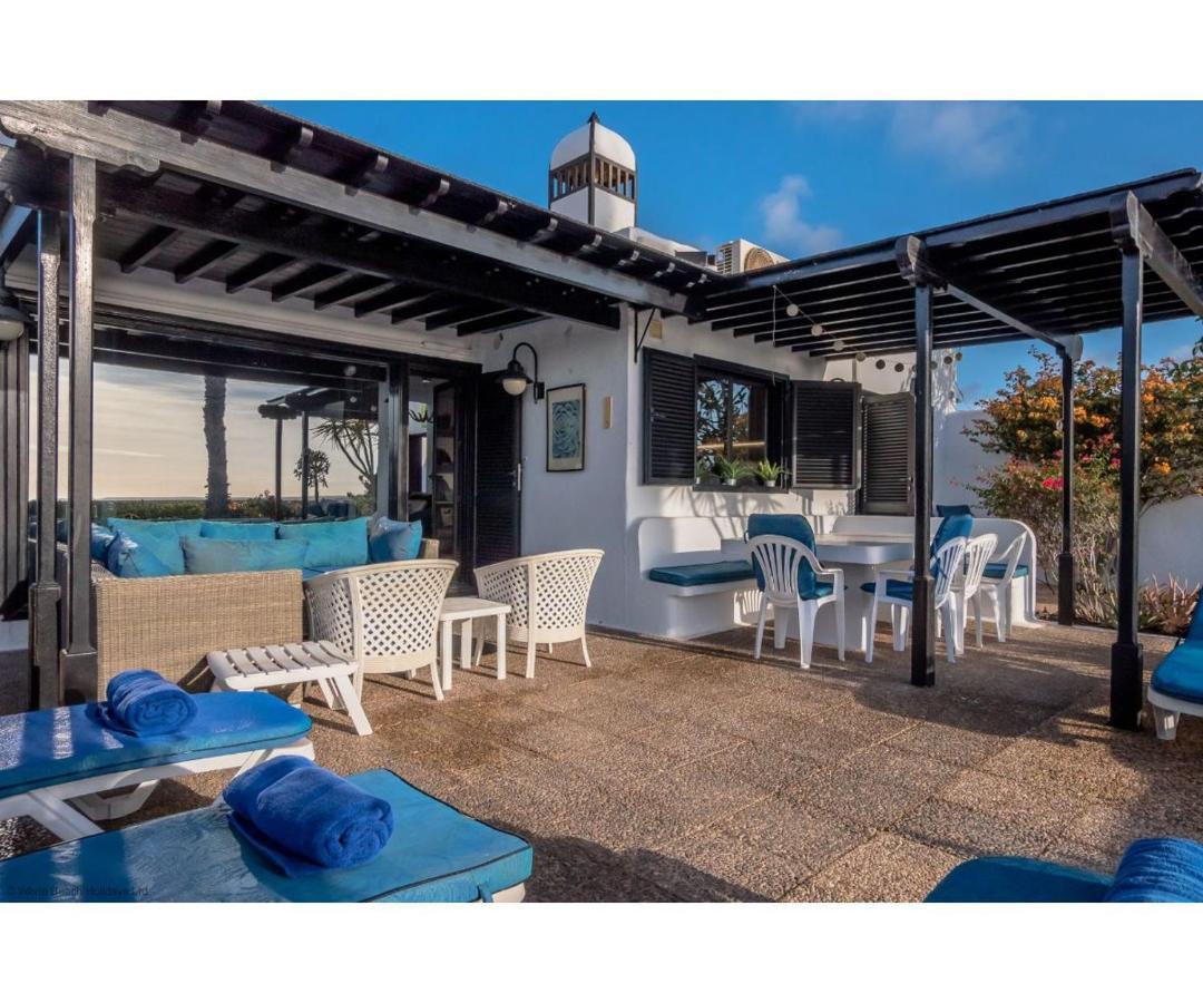 Puerto Chico I And J Apartment Плая Бланка Екстериор снимка