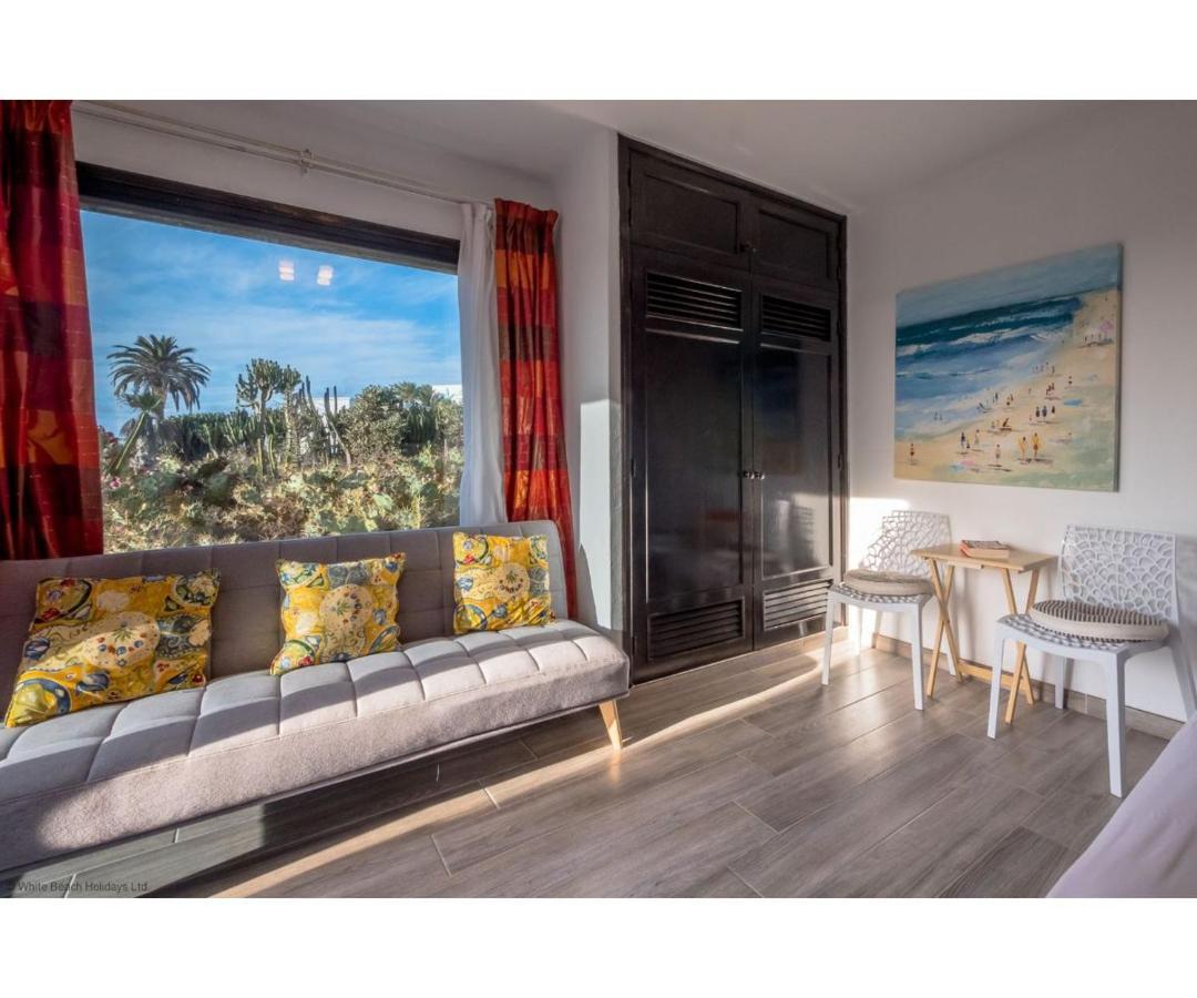 Puerto Chico I And J Apartment Плая Бланка Екстериор снимка